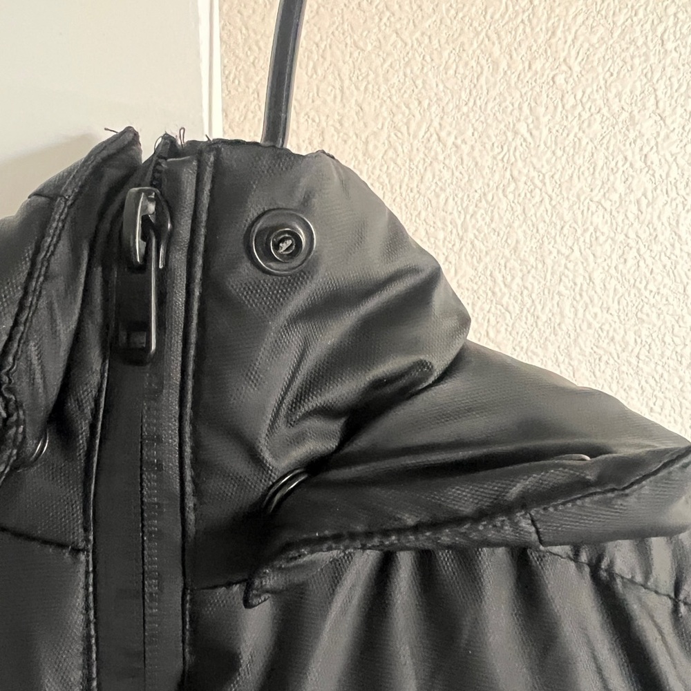 YoungLA Black Puffer Jacket with Hood and Water-Resistant Fabric - Picture 10 of 15